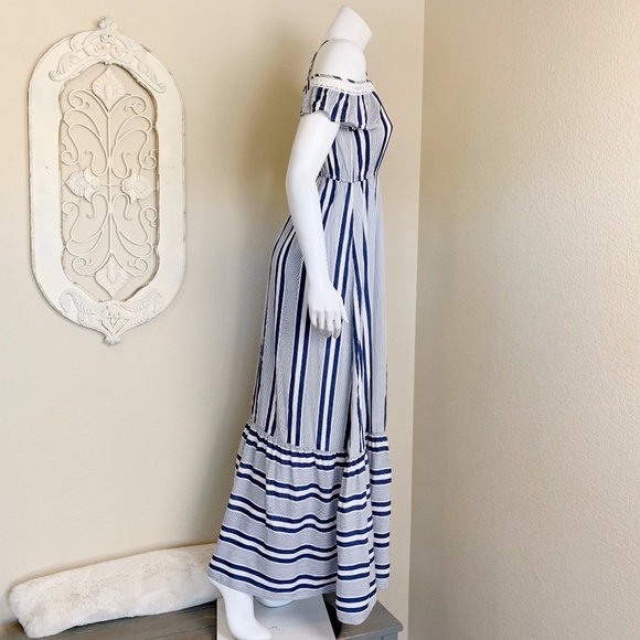 ❌SOLD❌ Pink blush | Blue and White Striped Maxi Dress | Size: S - Picture 7 of 9